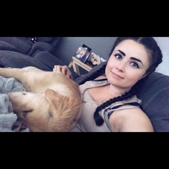 Meet your Posher, Kaylie - Picture 9 of 13